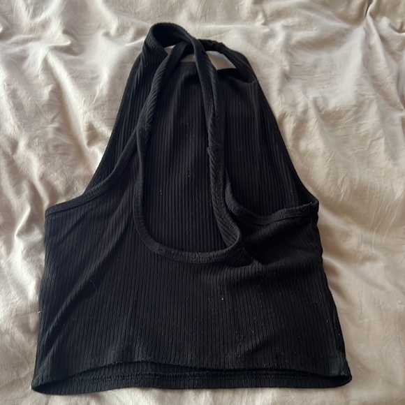 XS black hollister halter top - Picture 2 of 3